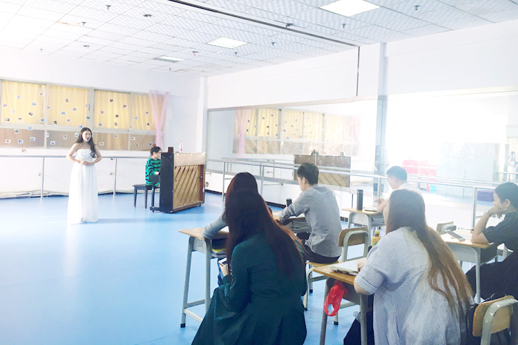 广州音乐港艺考培训学习生活