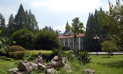 2020武汉音乐学院校园风光三