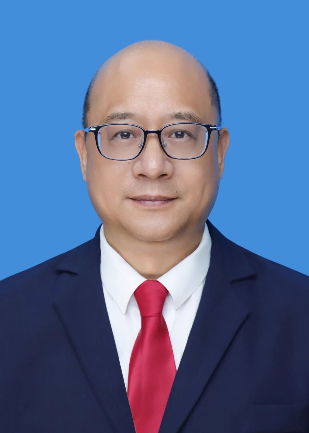 胡战军校长