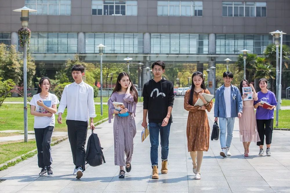 武汉工程科技学院2021年艺术类招生