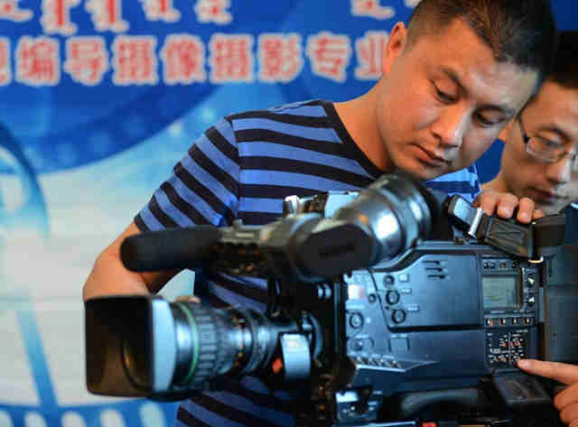 佛山高考艺考编导好学吗？