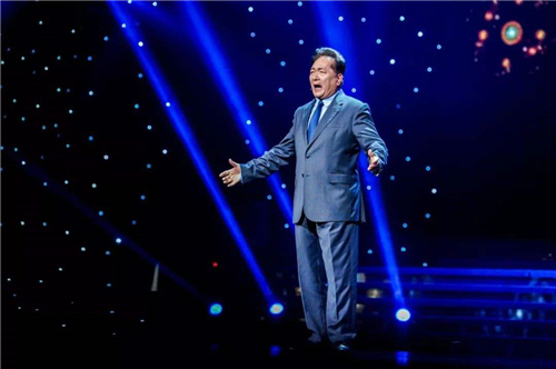 播音主持自备稿件《最爱是兵》