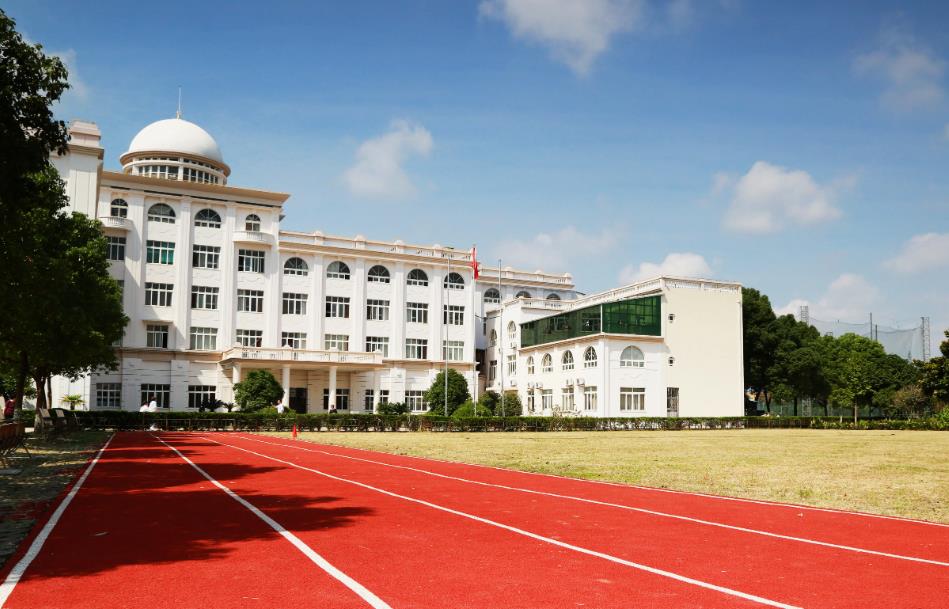 广州私立高中哪个分数低