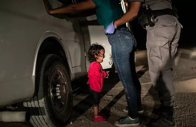 摄影艺考培训2019荷赛奖作品墨美边境哭泣的女孩