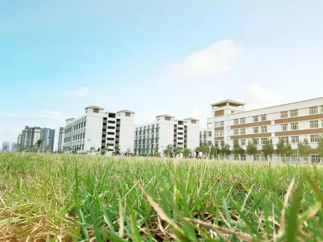 惠州市光正实验学校