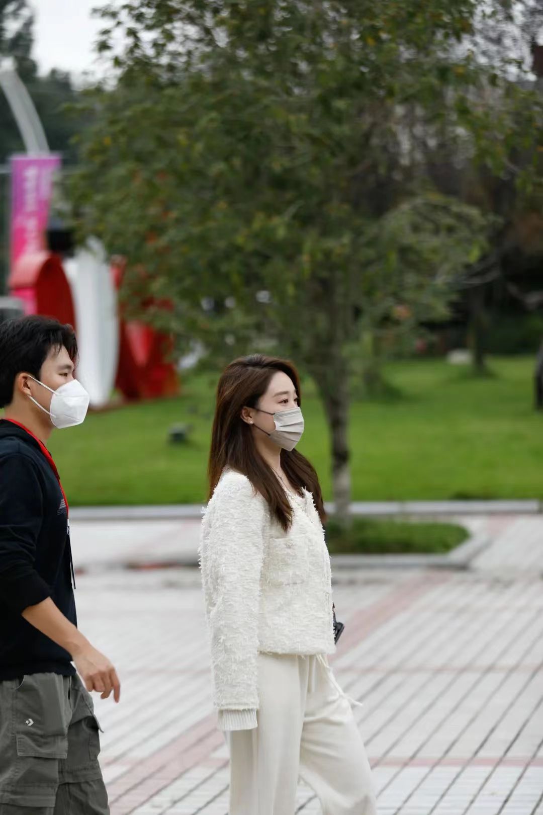 佛山高二学传媒艺术来得及吗？