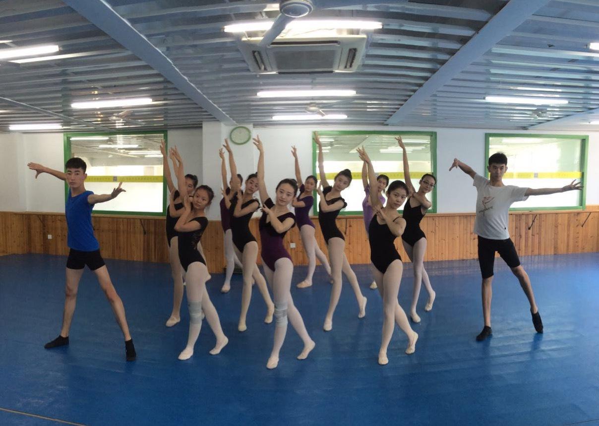 佛山零基础学舞蹈艺考培训机构哪家好？